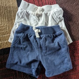 Carter's Shorts size 9mo